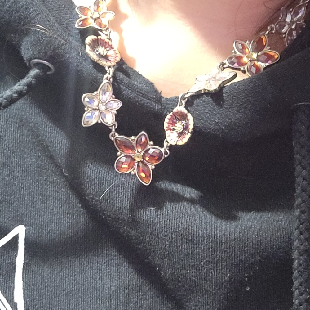 Necklace - Picture 3 of 3
